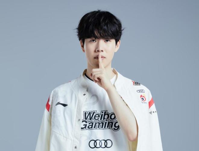 他始终展示 他始终展示