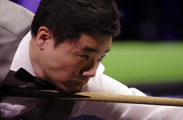 和热情的氛 和热情的氛