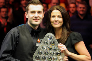 通过更具吸 通过更具吸