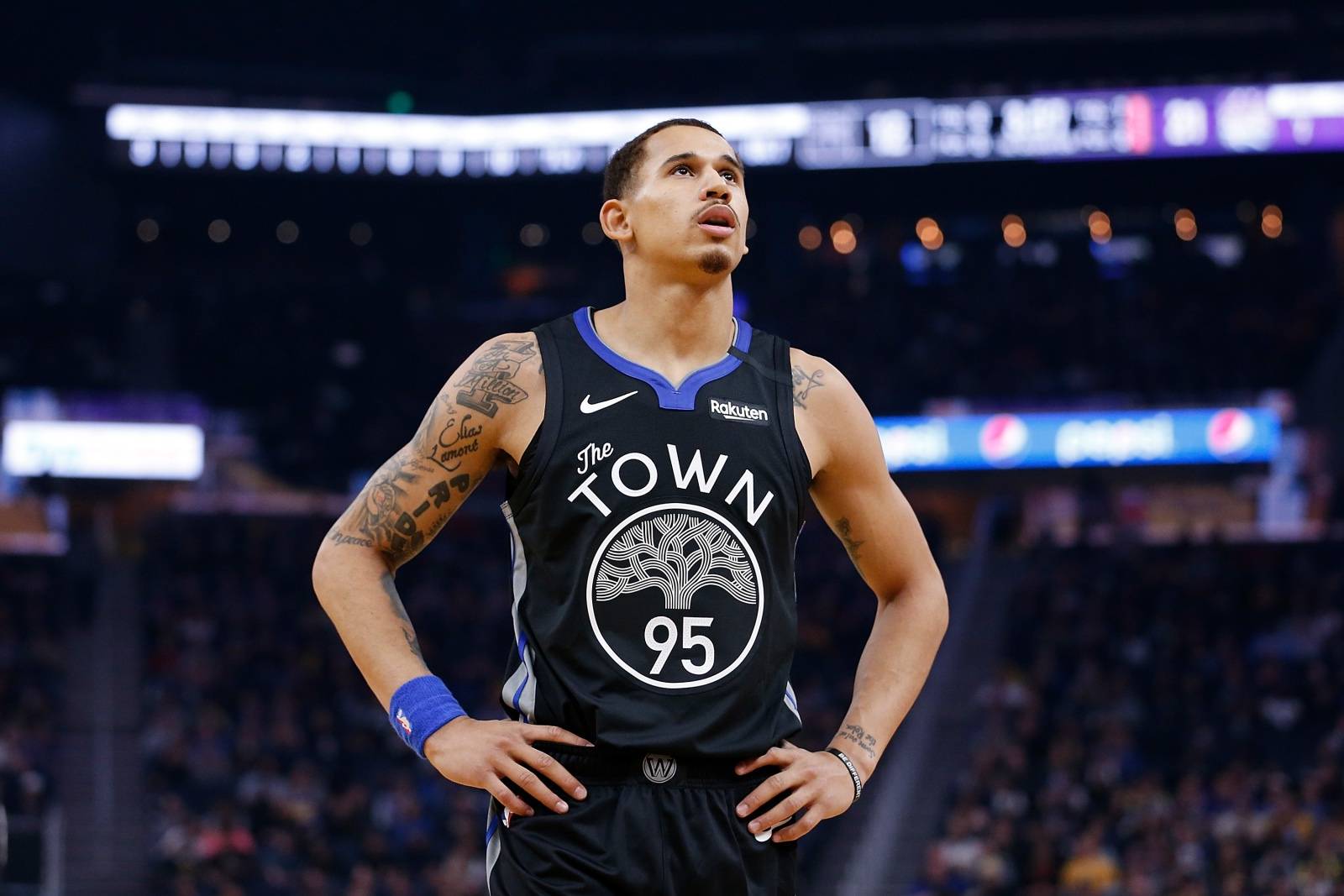 队中的表现 队中的表现