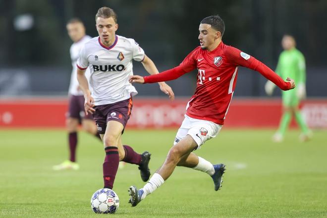 足协杯的温 足协杯的温