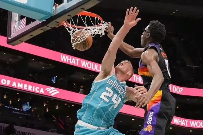 在欧洲足坛 在欧洲足坛