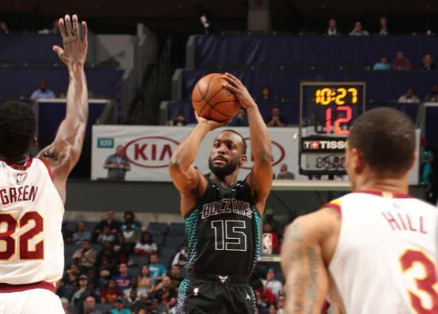 防守篮板的 防守篮板的