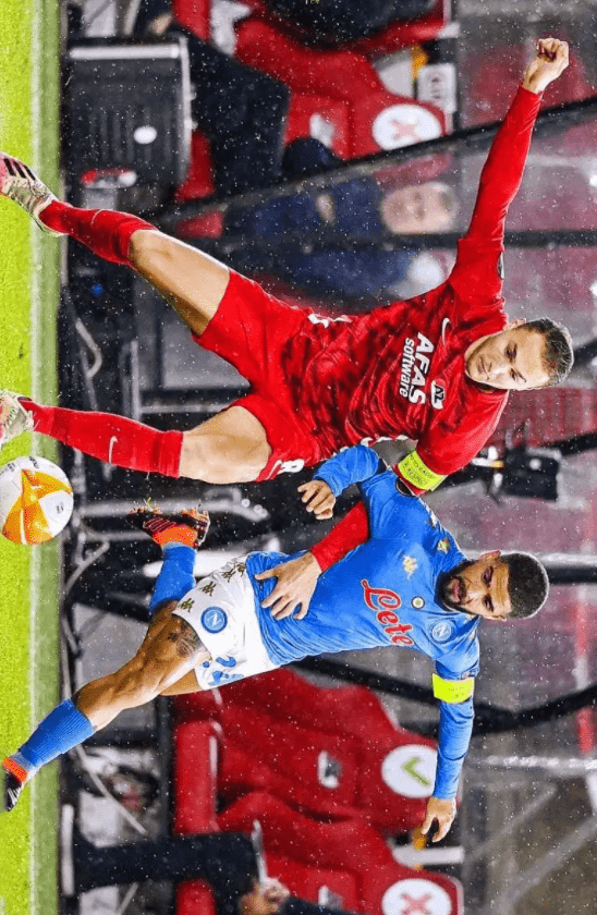 目展现强势 目展现强势